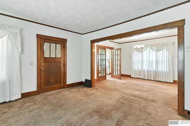 11414 N 76 Plaza, Omaha, NE 68122