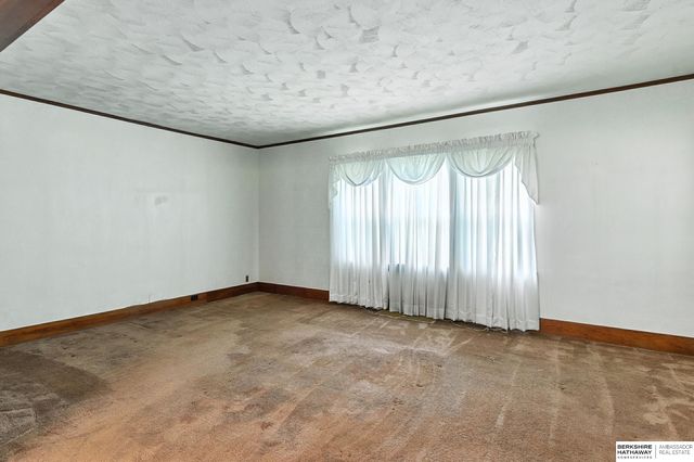 11414 N 76 Plaza, Omaha, NE 68122