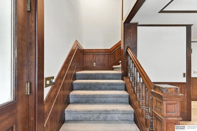 11414 N 76 Plaza, Omaha, NE 68122