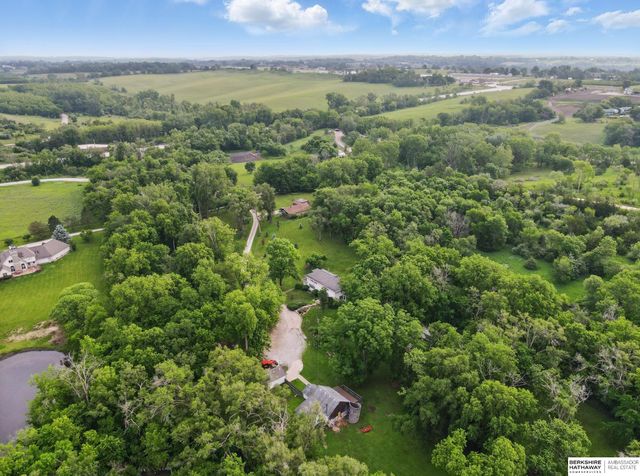 11414 N 76 Plaza, Omaha, NE 68122