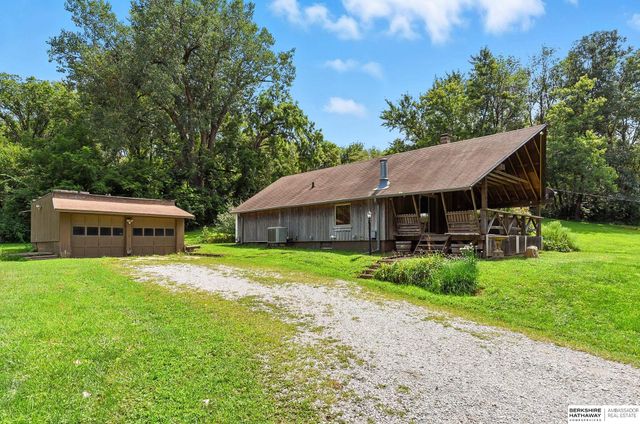 11414 N 76 Plaza, Omaha, NE 68122