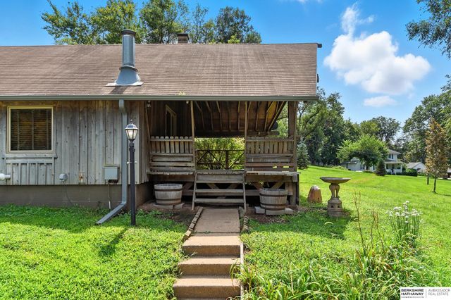 11414 N 76 Plaza, Omaha, NE 68122