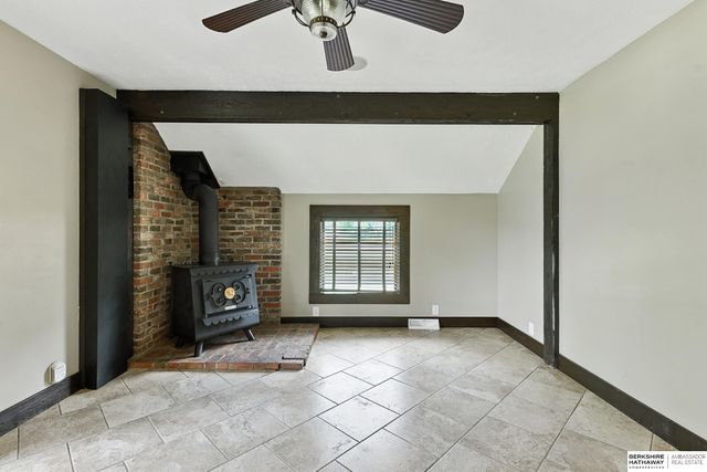 11414 N 76 Plaza, Omaha, NE 68122