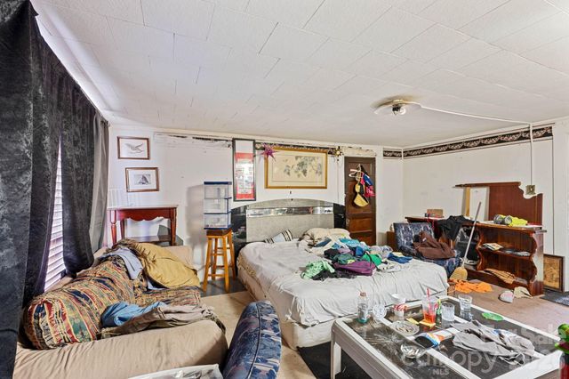 106 N Main Street, Granite Falls, NC 28630