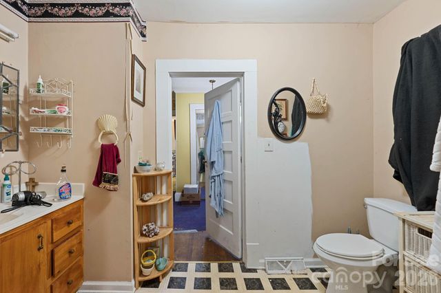 106 N Main Street, Granite Falls, NC 28630