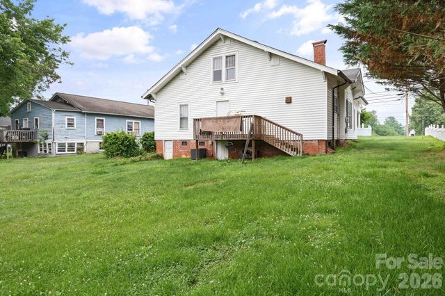 106 N Main Street, Granite Falls, NC 28630