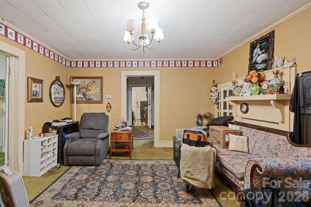 106 N Main Street, Granite Falls, NC 28630