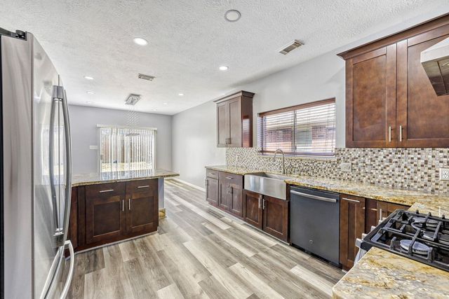 9351 Royal Way Way, Houston, TX 77083