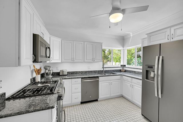 1117 S Palmway, Lake Worth Beach, FL 33460