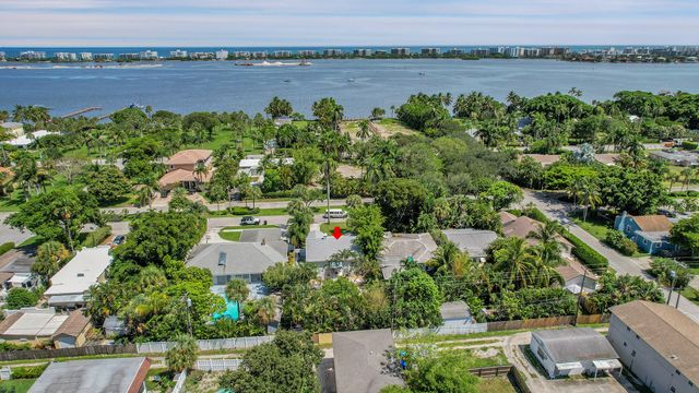 1117 S Palmway, Lake Worth Beach, FL 33460
