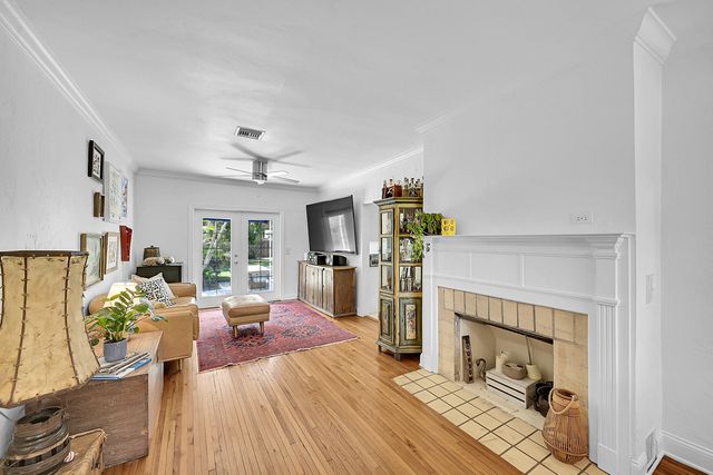 1117 S Palmway, Lake Worth Beach, FL 33460