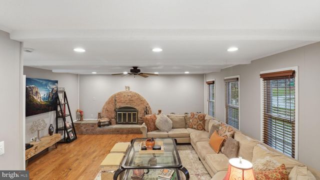 15501 PEACH LEAF LN, North Potomac, MD 20878