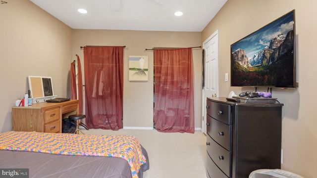 15501 PEACH LEAF LN, North Potomac, MD 20878