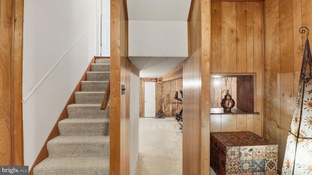 15501 PEACH LEAF LN, North Potomac, MD 20878