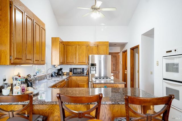 514 Country Club Ln, Napa, CA 94558