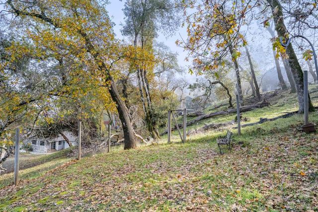 514 Country Club Ln, Napa, CA 94558