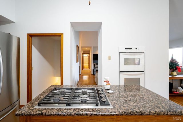 514 Country Club Ln, Napa, CA 94558