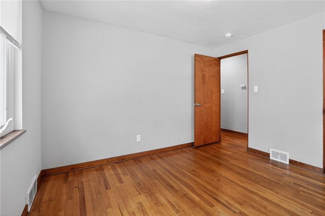 2008 Patterson Ave, Mckeesport, PA 15132