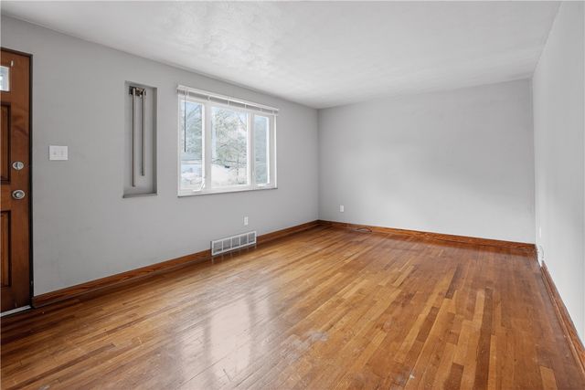 2008 Patterson Ave, Mckeesport, PA 15132