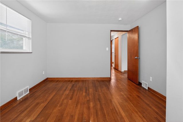 2008 Patterson Ave, Mckeesport, PA 15132