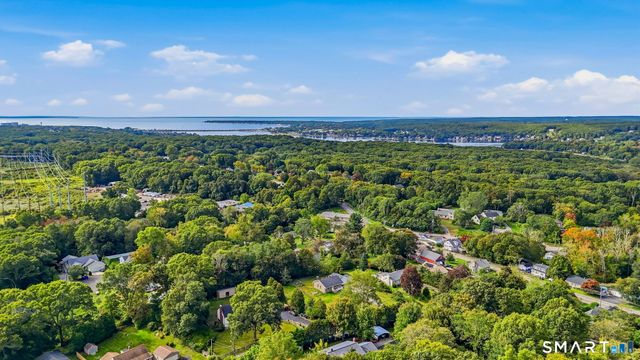 7 Rock Ridge Road, Waterford, CT 06385