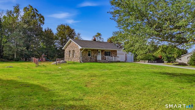 7 Rock Ridge Road, Waterford, CT 06385