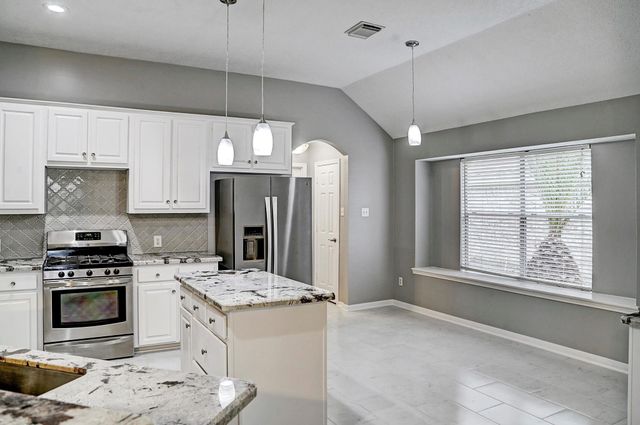 1925 Florida Drive, Seabrook, TX 77586
