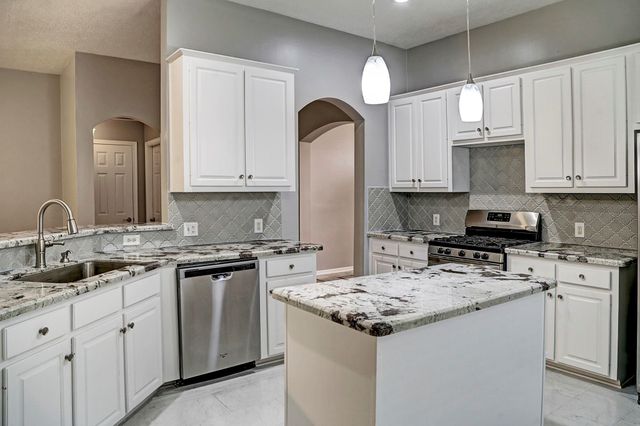 1925 Florida Drive, Seabrook, TX 77586