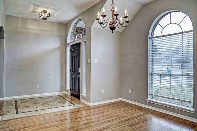 1925 Florida Drive, Seabrook, TX 77586