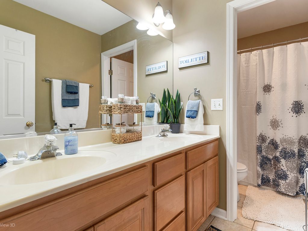 Image 30 of property listing at 852 Sunrise Drive, South Elgin, IL 60177