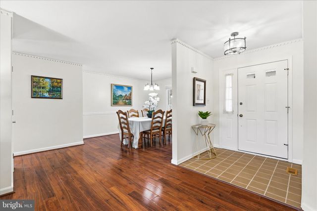 51 PEMBROKE LN, Falling Waters, WV 25419