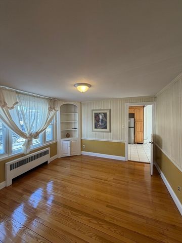 632 West Roxbury Pkwy, Boston, MA 02132