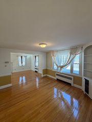 632 West Roxbury Pkwy, Boston, MA 02132