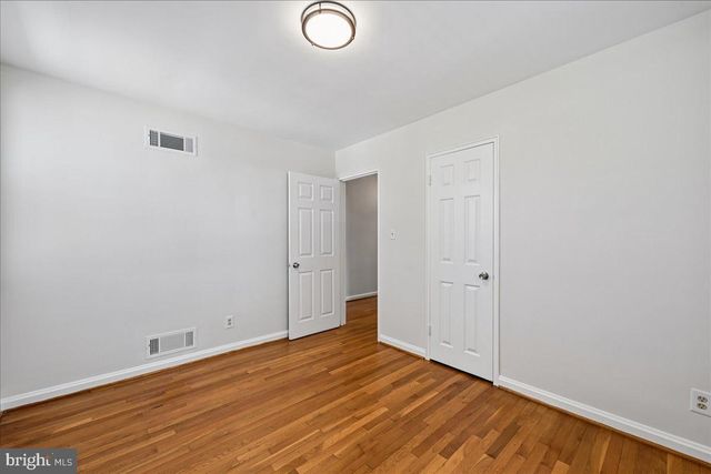 2811 SCHOOL ST, Alexandria, VA 22303