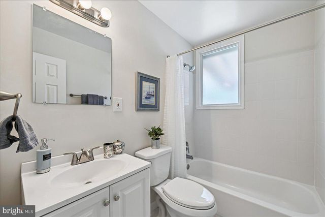 2811 SCHOOL ST, Alexandria, VA 22303