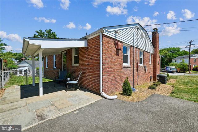 2811 SCHOOL ST, Alexandria, VA 22303