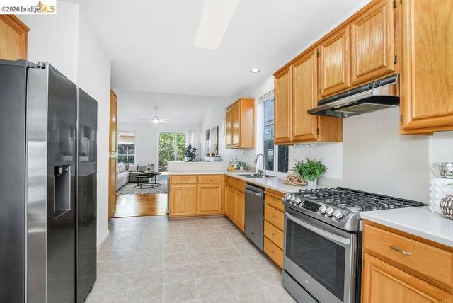 833 Mickelsen Ct, Brentwood, CA 94513