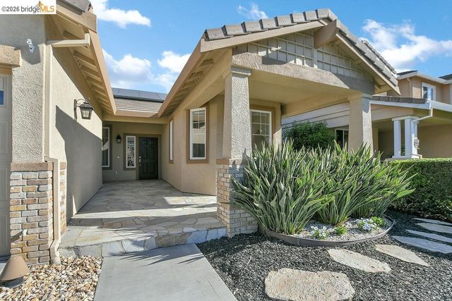 833 Mickelsen Ct, Brentwood, CA 94513