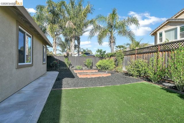 833 Mickelsen Ct, Brentwood, CA 94513