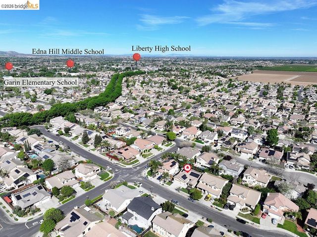 833 Mickelsen Ct, Brentwood, CA 94513