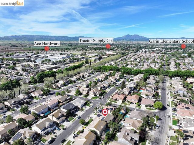 833 Mickelsen Ct, Brentwood, CA 94513