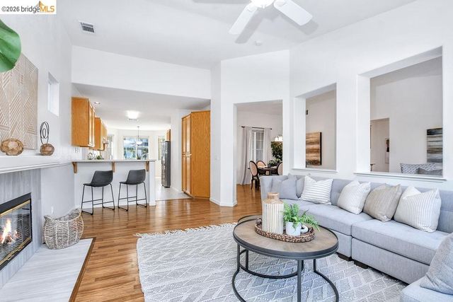 833 Mickelsen Ct, Brentwood, CA 94513