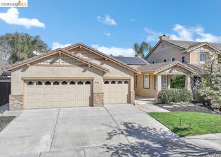 833 Mickelsen Ct, Brentwood, CA 94513