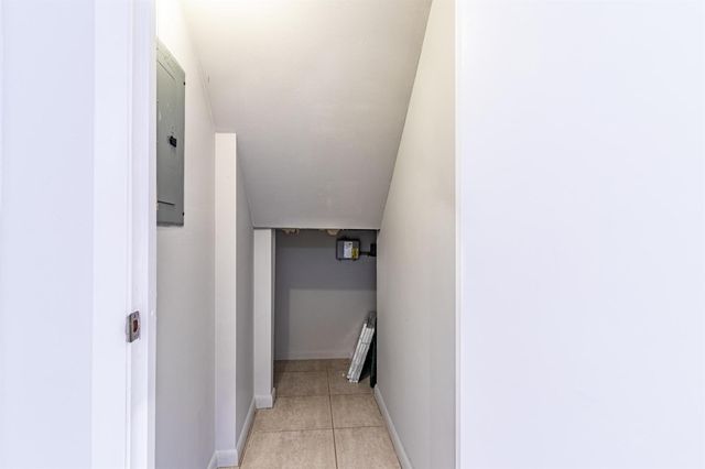 2826 SW 12th Street, Deerfield Beach, FL 33442