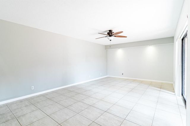 2826 SW 12th Street, Deerfield Beach, FL 33442