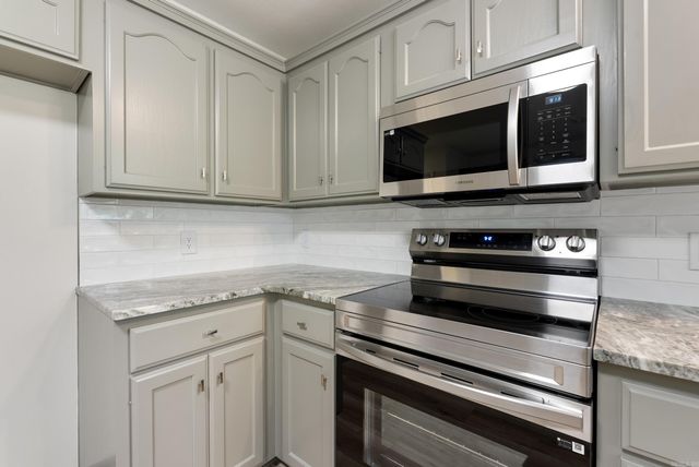2135 Maplewood Drive, Conway, AR 72032