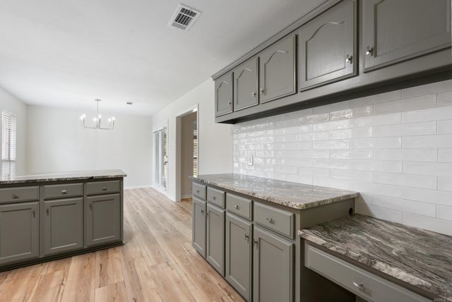 2135 Maplewood Drive, Conway, AR 72032