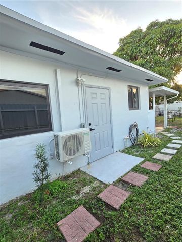 5020 E 10th Avenue, Hialeah, FL 33013