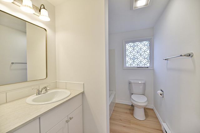 2912 N Hemlock St, Spokane, WA 99205