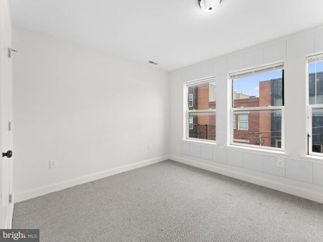 1910 N GRATZ ST, Philadelphia, PA 19121